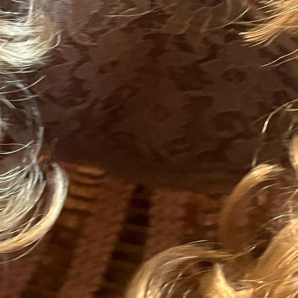 TEVIRON VINYON synthetic wig Curly Wig Gokden Blonde Cap - Picture 9 of 10